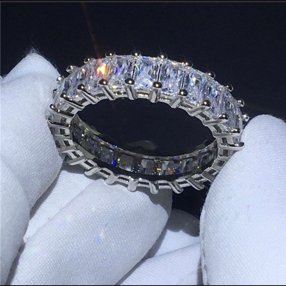 Diamond ring - Picture 4 of 4